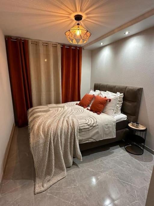 T3 5 Etoile Jacuzzi Apartment Тулуза Екстериор снимка