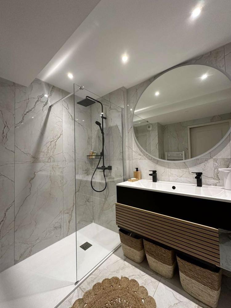 T3 5 Etoile Jacuzzi Apartment Тулуза Екстериор снимка